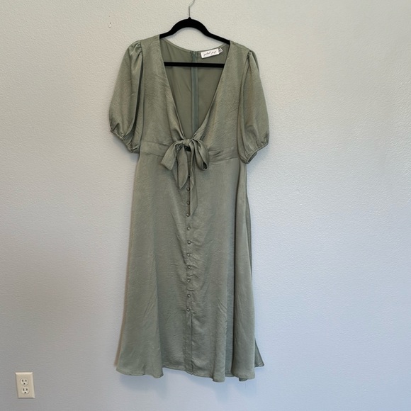 Petal & Pup Dresses & Skirts - Petal and Pup Green Midi Dress